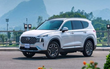 Hyundai Santa Fe Hybrid Đối Đầu Với KIA Sorento Hybrid