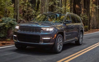 Quái Thú Jeep Grand Cherokee Lăn Bánh Tại Việt Nam Chưa?
