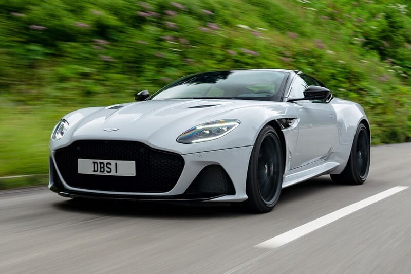 Aston Martin DBS  là mẫu xe kế nhiệm Vanquish S
