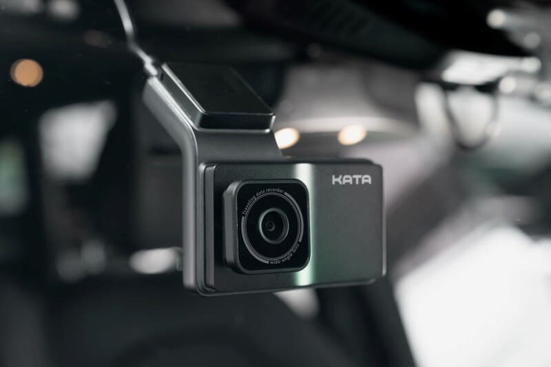 Quan sát mọi sự việc với camera hành trình