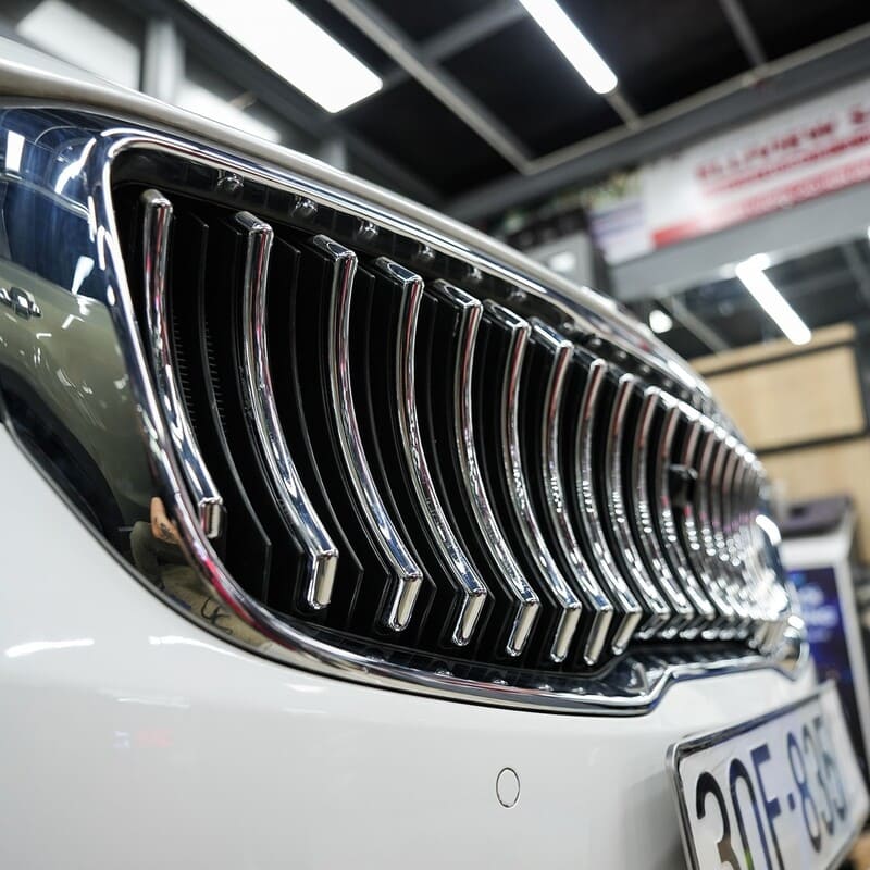 Độ mặt ca lăng cho KIA Sedona