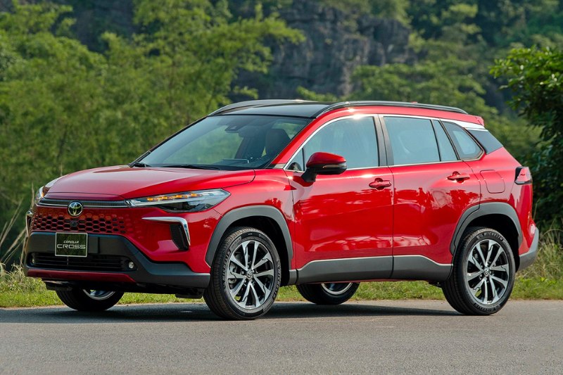 Toyota Corolla Cross là mẫu xe 5 chỗ gầm cao