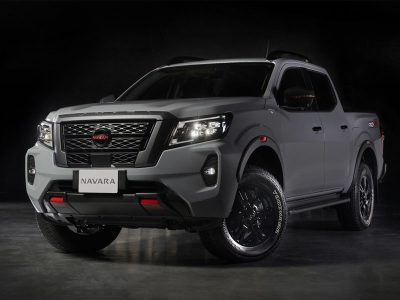 Thiết kế Nissan Navara 2021 cứng cáp và mạnh mẽ