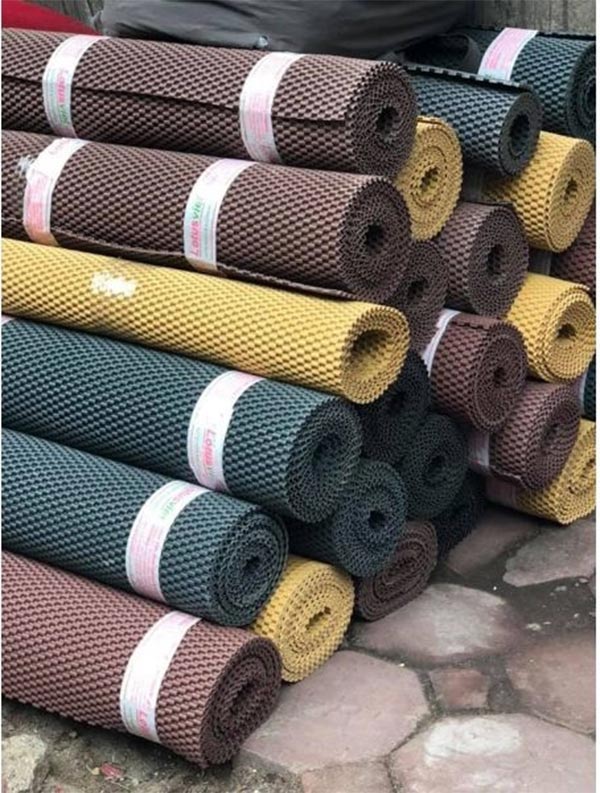 mẫu thảm lót sàn ô tô bằng cao su gia rẻ