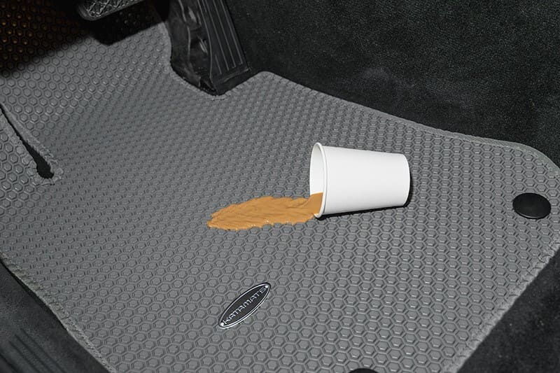 Thảm lót sàn ô tô Peugeot có khả năng chống nước hiệu quả