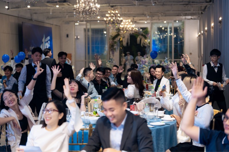 Các thành viên được tham gia vào bình chọn tiết mục cho cuộc thi 