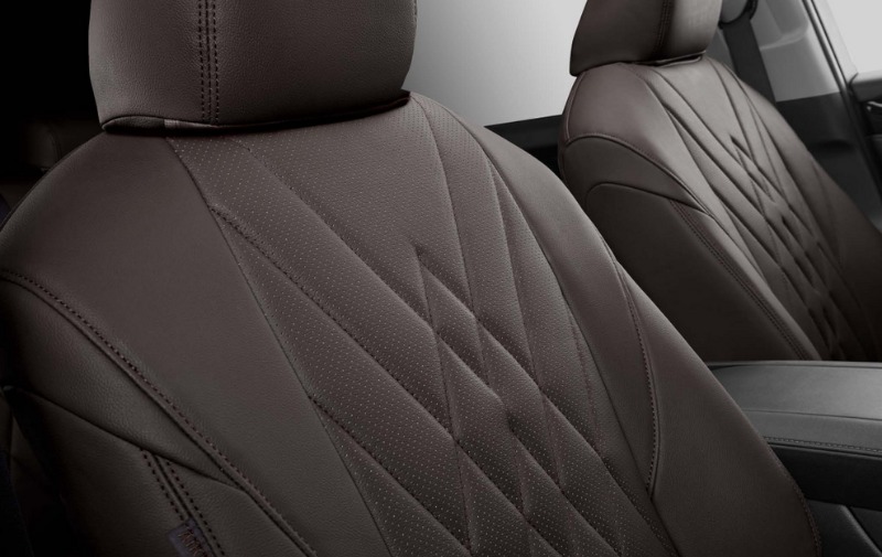 Special Diamond Series với họa tiết kim cương cổ điển