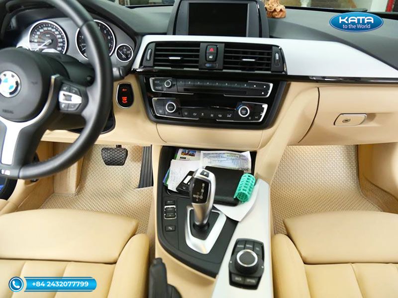 Thảm lót sàn ô tô BMW 320i 2020 màu be ghế hàng đầu