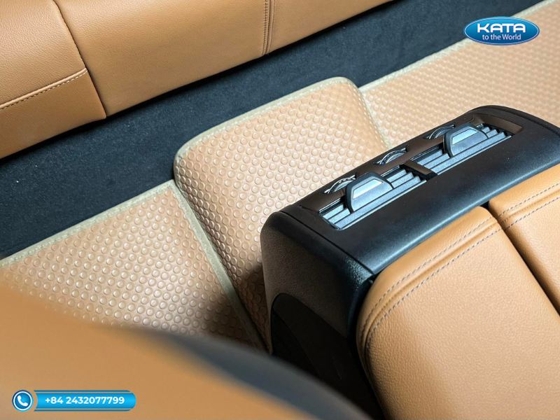 Thảm lót sàn ô tô BMW M3 G80 màu da bò ghế hàng 2