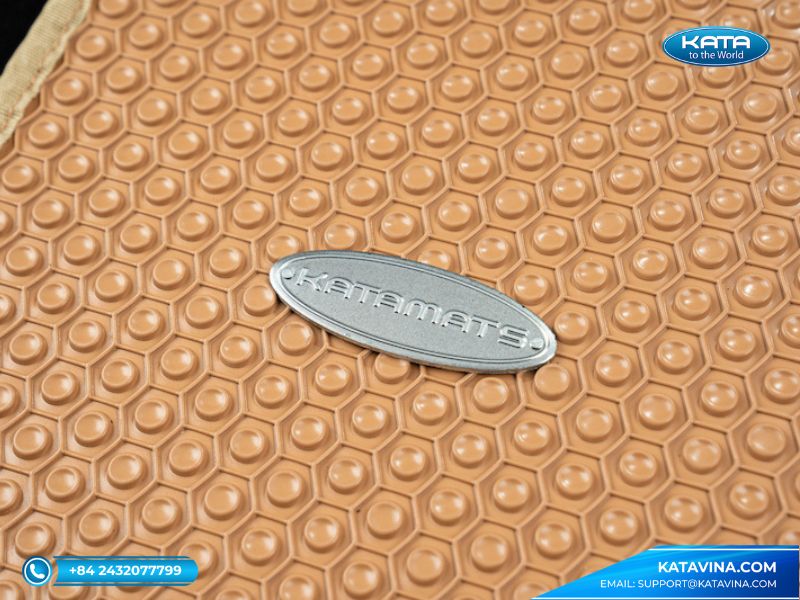 Nên sử dụng lót sàn ô tô Ferrari Purosangue 2023 nào