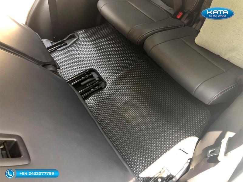 Thảm lót sàn ô tô Mitsubishi Outlander màu đen ghế hàng 3