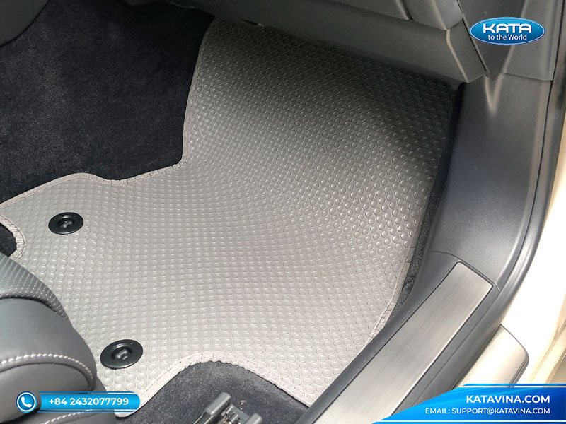 Chất liệu nhựa PVC cao cấp đảm bảo chất lượng cho thảm lót sàn ô tô Lexus LS500 2021