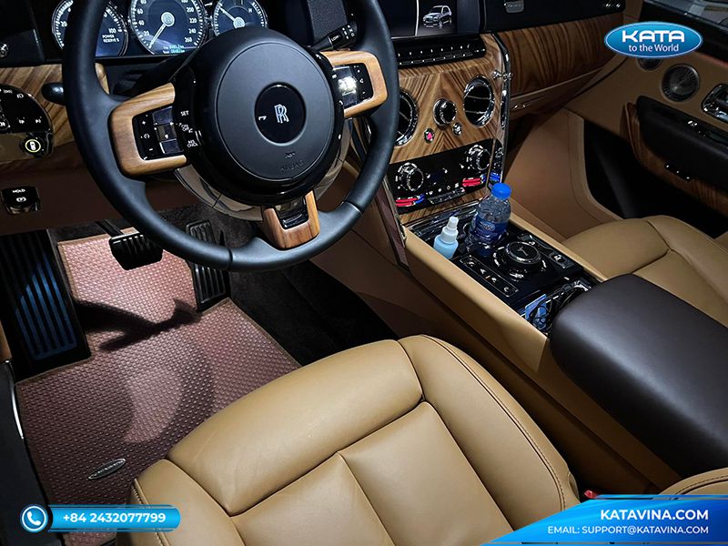 Thảm xe ô tô Rolls Royce Cullinan 2022 của KATA đáp ứng tiêu chuẩn Châu Âu