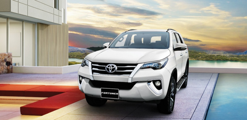 có nên mua fortuner máy xăng 2017