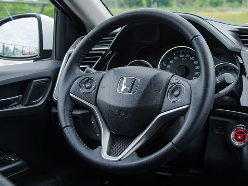 Vô lăng 3 chấu hiện đại của Honda City 2019