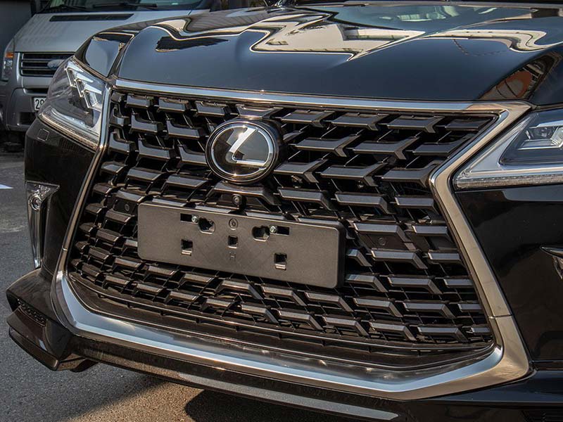 Bộ lưới tản nhiệt – kiệt tác của Lexus
