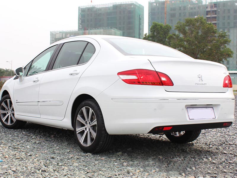 đuôi xe Peugeot hài hòa và thu hút
