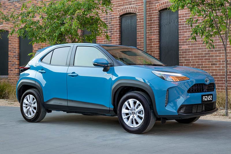 Giá xe Toyota Yaris Cross 2021