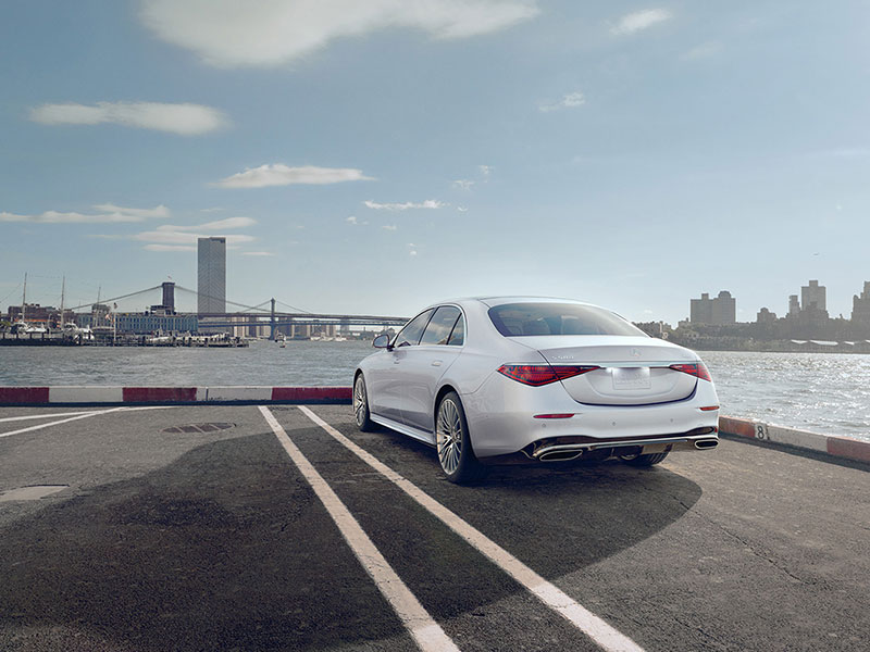 Mercedes S-Class 2021 đuôi xe