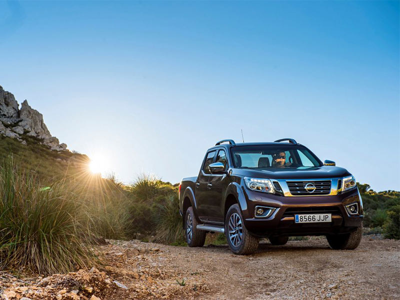Nissan Navara off-road tốt