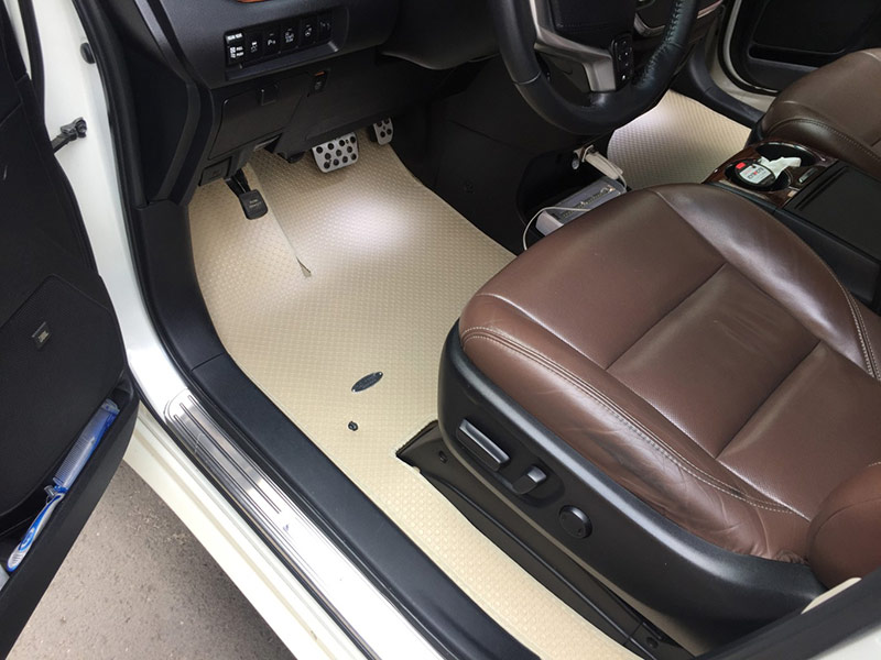 Thảm lót sàn Toyota Sienna