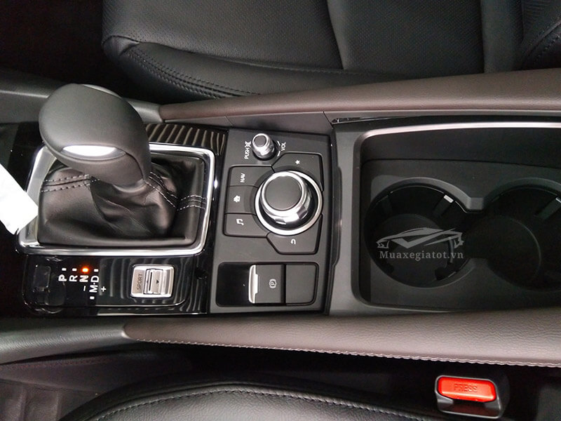 xe mazda 3 đầy đủ hệ thống giải trí