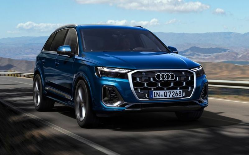 Giá xe Audi Q7 từ 3.77 tỷ đồng đến 4.22 tỷ đồng