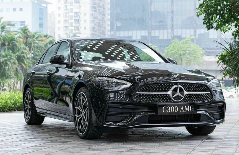 Mercedes C300 được thiết kế theo tinh thần năng động, thể thao