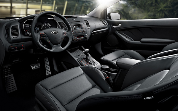 nội thất của kia cerato