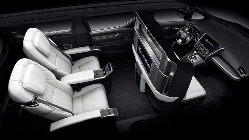 LEXUS LM 350 2021 4 chỗ