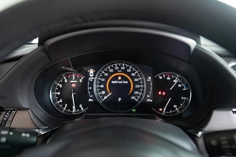 Hình ảnh khi vực vô lăng của Mazda 6 2023