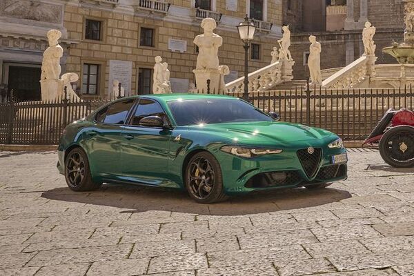 Xe Alfa Romeo