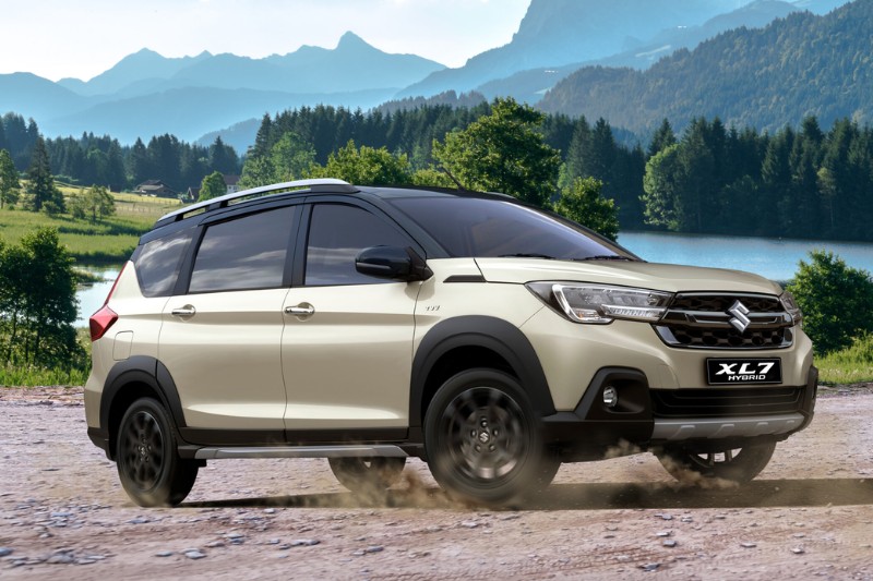 Suzuki XL7 Hybrid